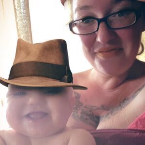 Meet your Posher, Courtney